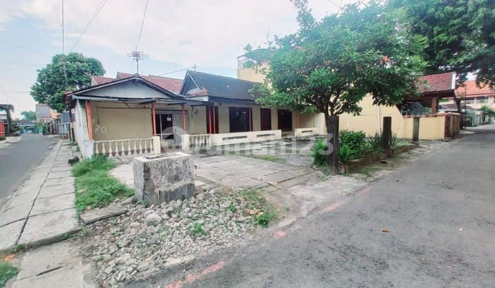 Rumah Hitung Tanah Solo Kota Dekat Al Abidin Banyuanyar