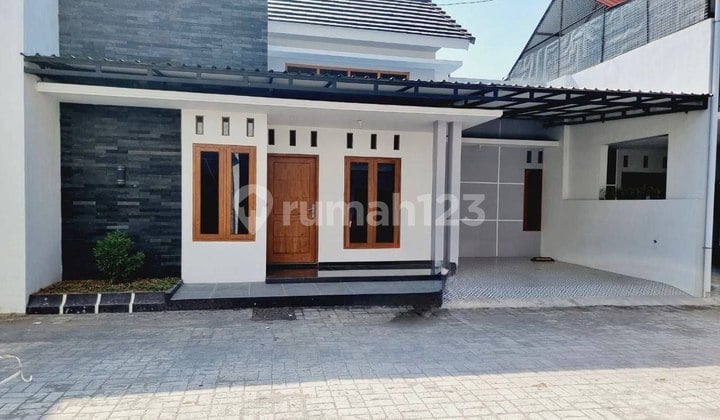 Rumah Cluster Siap Huni Cantik Minimalis Dekat Tol