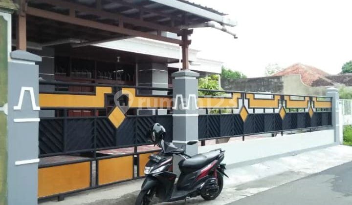 Rumah Luas Nyaman Klasik Jati Super Siap Huni