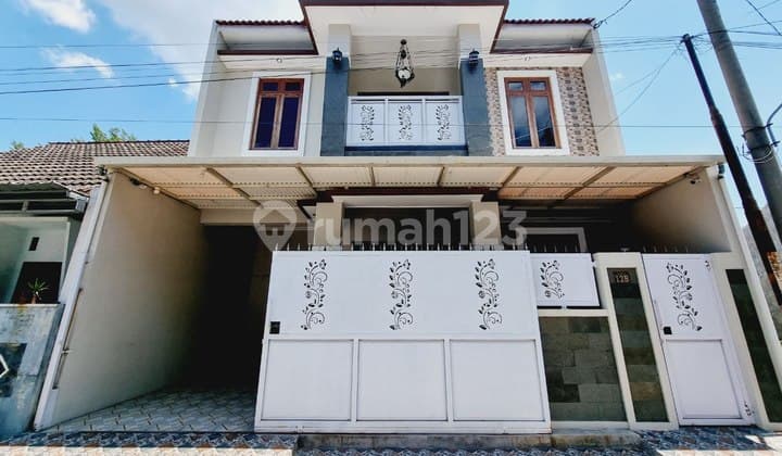 Rumah 2 Lantai Di Perumahan Gentan Baki Mangesti Raya