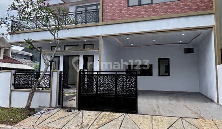 Dijual Rumah Mewah Siap Huni di Kencana Loka BSD Lingkungan Nyaman