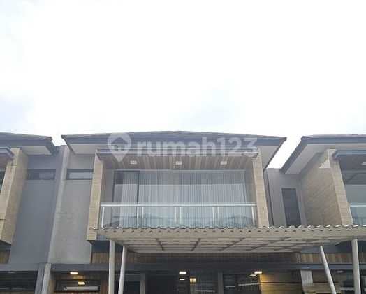 Dijual rumah bagus di cluster first stone gading serpong lokasi nyaman siap huni