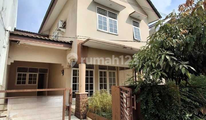 Dijual Rumah 2 Lantai di Sektor 9 Bintaro Lokasi Strategis Harga Nego