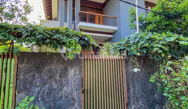 For Sale Rumah Mewah 2 Lantai di Turangga Bandung