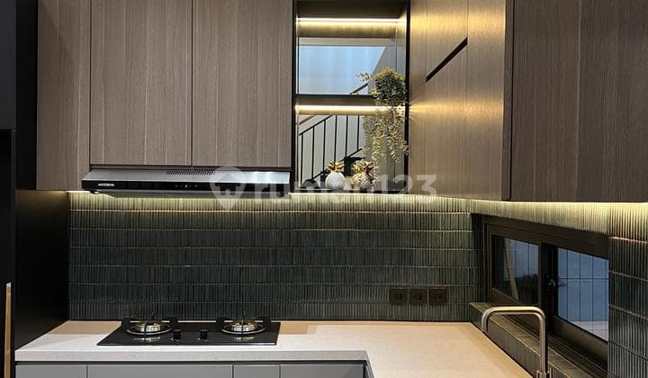 Di Jual Rumah Semi Furnished Ditaman Kopo Indah 5