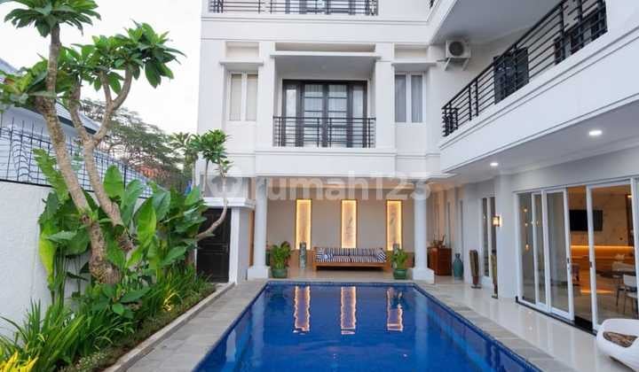 Luxury Modern Villa 4 Bedrooms Furnished In Jimbaran Bali