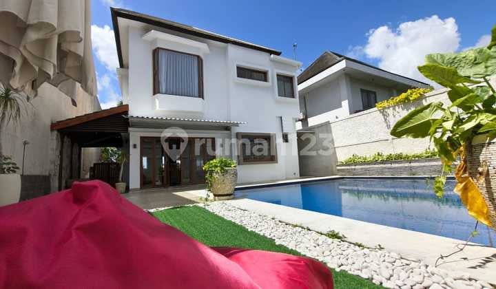 Yearly Rent A Homey And Comfortable 3 Bedrooms Villa Furnished In Cluster Pecatu Bali