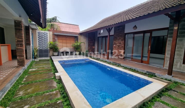 Yearly Rental Villa 2 Bedrooms Unfurnished In Padonan Close Canggu