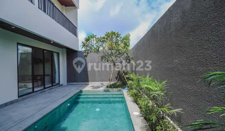 Hanya Tersisa Satu Villa Baru 3 Kamar Tidur Lengkap Furnitur di Ungasan Bali