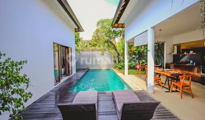 Villa Stunning Authentic Cozy Tropical Design In Complex Villa At Umalas Kerobokan