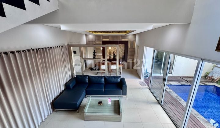 Yearly Rental 3 Bedrooms Villa Furnished In Complexs Villa One Gate System In Jimbaran Bali