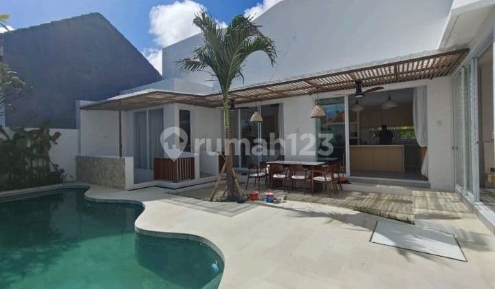 Brand New 3 Bedrooms Elegant Villa In Uluwatu Bali.