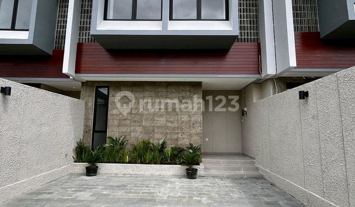 Rumah Modern Tropical Unfurnished di Kwanji Dalung Dekat Kota Denpasar Bali