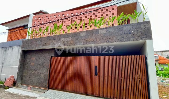 Brand New 3 Bedrooms Villa Modern Japandi Style Semi Furnished In Kerobokan Close Canggu Bali