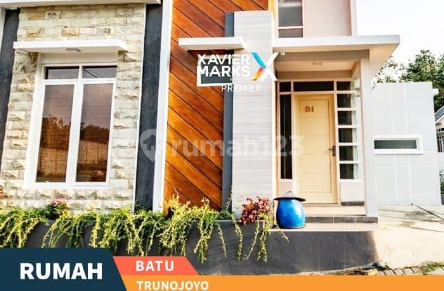 Rumah Minimalis Posisi Hook di Trunojoyo Batu Malang