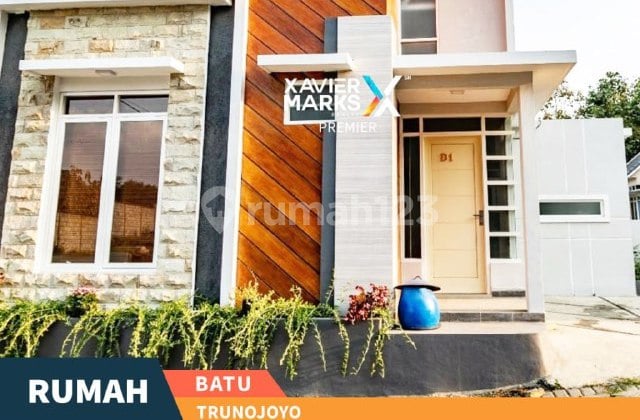 Rumah Minimalis Posisi Hook di Trunojoyo Batu Malang