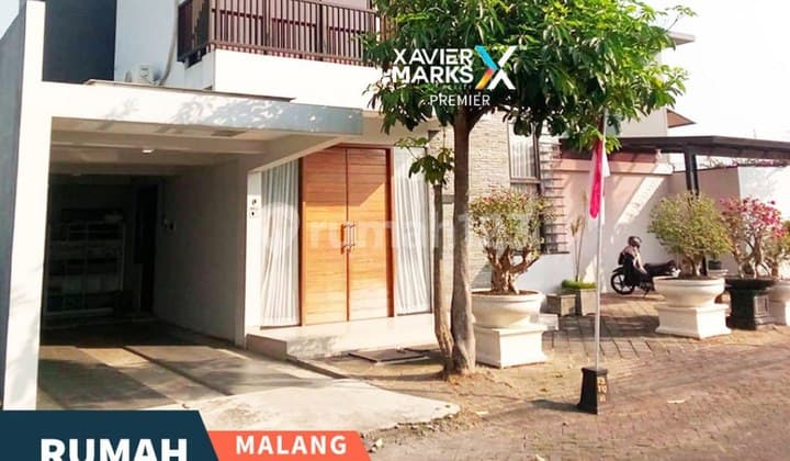 Rumah Modern Ala Villa Full Perabot Dekat Stasiun Kepanjen Malang