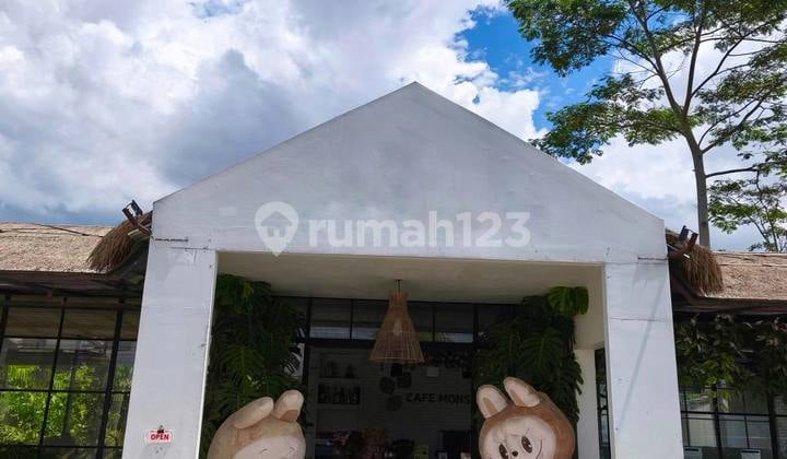 Rumah dan Cafe Kondisi Ramai 360 Derajat View Gunung dan Kota Batu