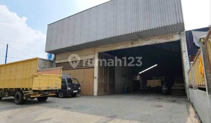 Gudang Lokasi Tengah Kota Malang Daerah Soekarno- Hatta Malang