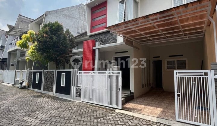 Rumah Modern Minimalis Full Furnished Dekat Sma St Yusuf di Borobudur Malang