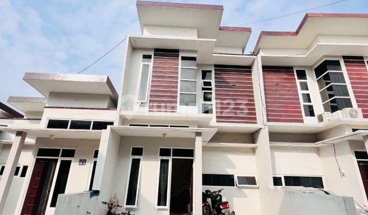 Rumah 2 Lantai di Cluster Tasik Madu Malang