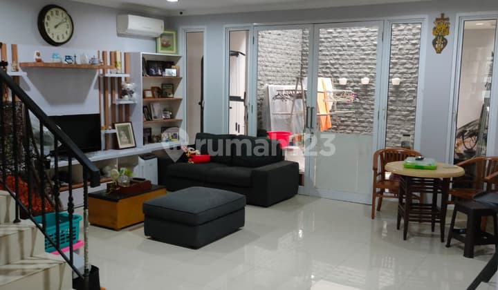 Rumah Permata Buana 180m2 Rapih Banget Siap Huni