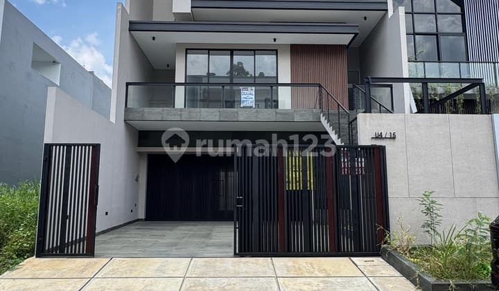 Rumah Intercon Brand New Luas 225M2 3 Lantai