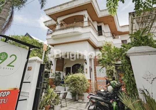 Siap Huni, Rumah, 2 Lantai, SHM, Ada di Lingkungan Islami,