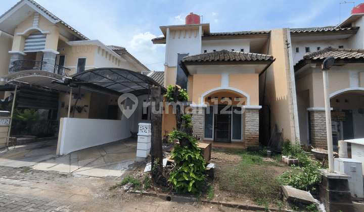 Rumah Bagus Siap Pakai di Puri Mediterania, Semarang Barat