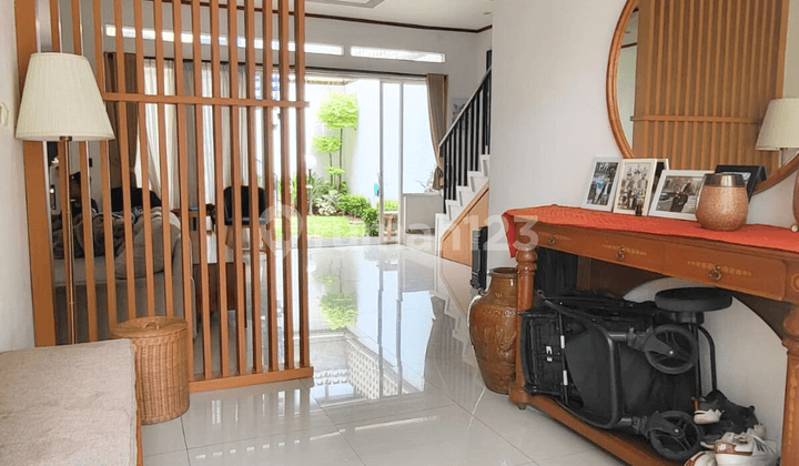 Dijual Rumah Modern Tropis Siap Huni di Golden Park, Serpong