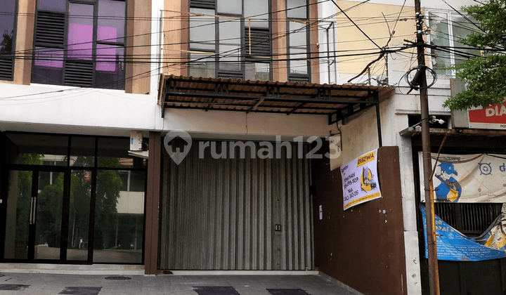 Ruko Baru Minimalis Modern di Jl Aries Meruya Utara Jakarta Barat