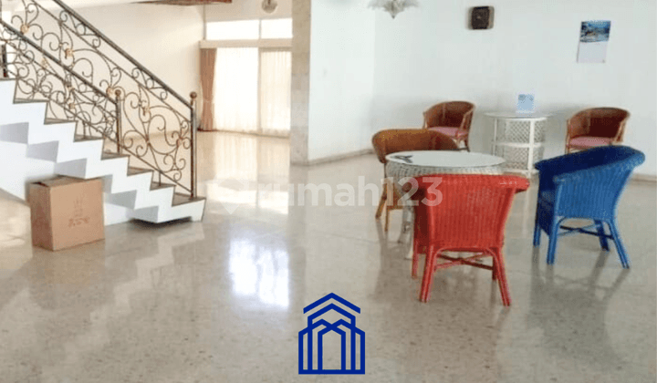 Dijual Rumah Semi Furnished di Pondok Indah Jakarta Selatan