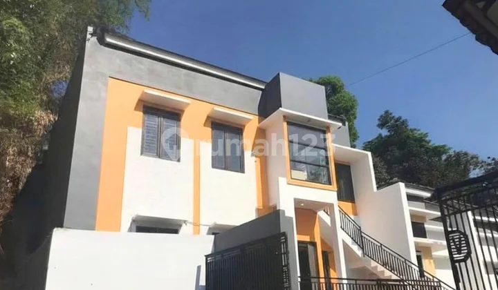 For Sale Pisang Candi Boarding House, Malang Fully Furnished Strategic Location