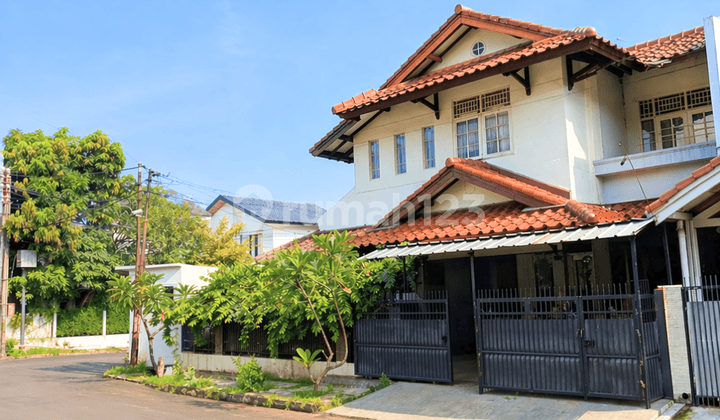 Dijual Rumah Hoek Siap Huni Bintaro Jaya Sektor 9 Tangerang Selatan