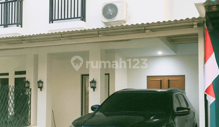 Dijual rumah compact siap huni dalam cluster pinggir jalan anti masuk gang Lokasi strategis dekat dengan stasiun Sudimara dan Jurangmangu