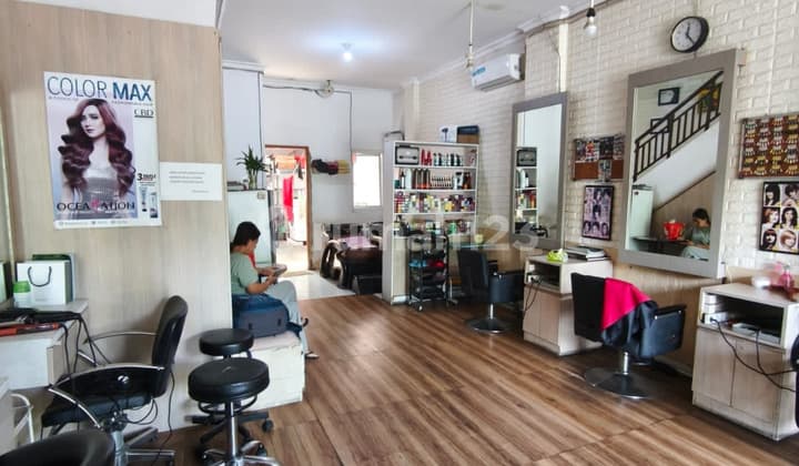 For Rent 3-Story Hawai Shop House West Jakarta