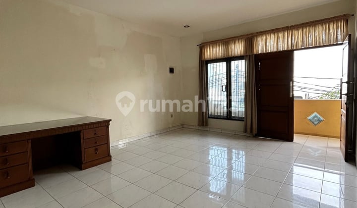 Dsewakan Rumah Muarakarang 2 Lantai Siap Huni