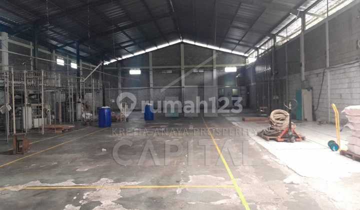 Warehouse in Soekarno Hatta Ready to Use and Strategically Located in a Busy Area