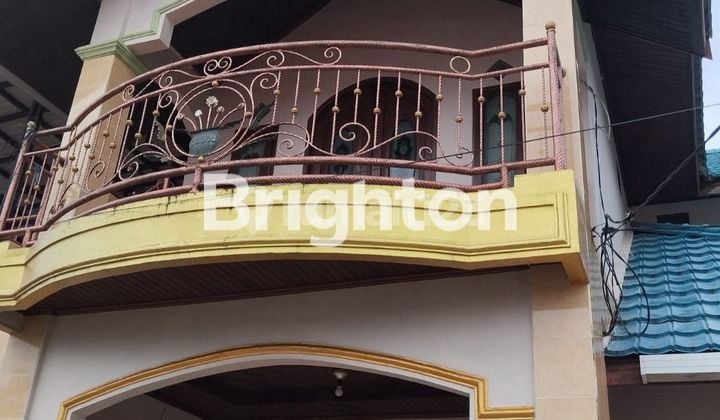 RUMAH KOKOH 2LANTAI DI TENGAH KOTA