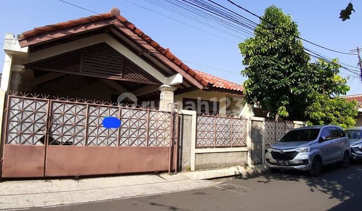 Rumah Murah di Jalan Warung Jati 2(Kalibata Selatan Il)Lantai Dekat dengan Bisnis Area Kuningan,Gatsu