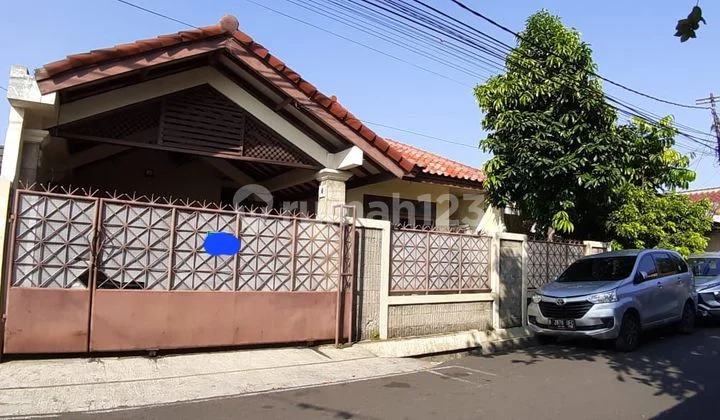 Rumah Murah di Jalan Warung Jati 2(Kalibata Selatan Il)Lantai Dekat dengan Bisnis Area Kuningan,Gatsu