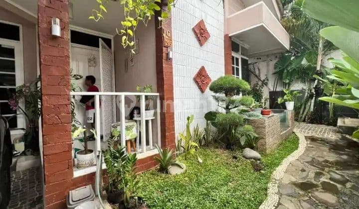 Rumah Di Jalan Batam Megapolitan Cinere