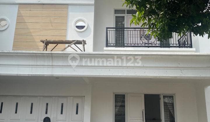 Rumah Sewa Murah di Jalan Gaharu Cipete Cocok untuk Butik atau Ruang Usaha Lainnya atau Juga untuk Tempat Tinggal