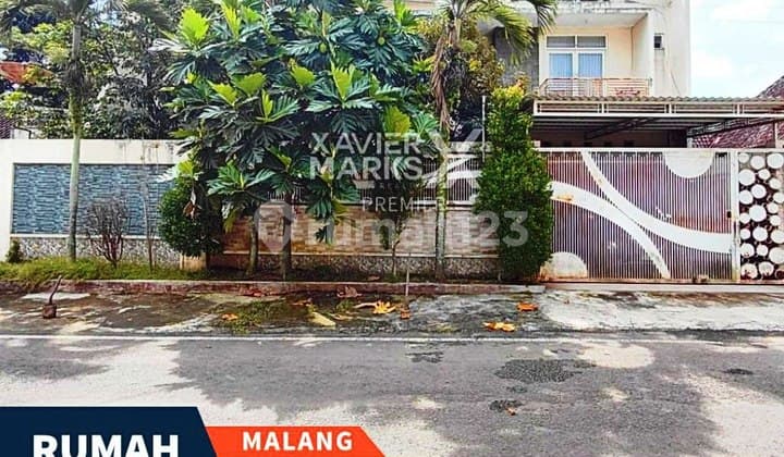 Dijual Rumah Luas, Terawat dan Siap Huni di Tengah Kota Jln Pulau2, Kota Malang