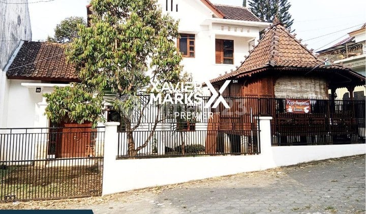 Dijual Cepat Villa + Homestay Aktif di Kota Batu