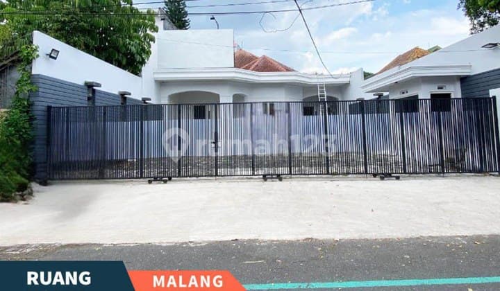 Disewakan Rumah Ibadah, Selangkah Dari Alun-Alun Kota Malang