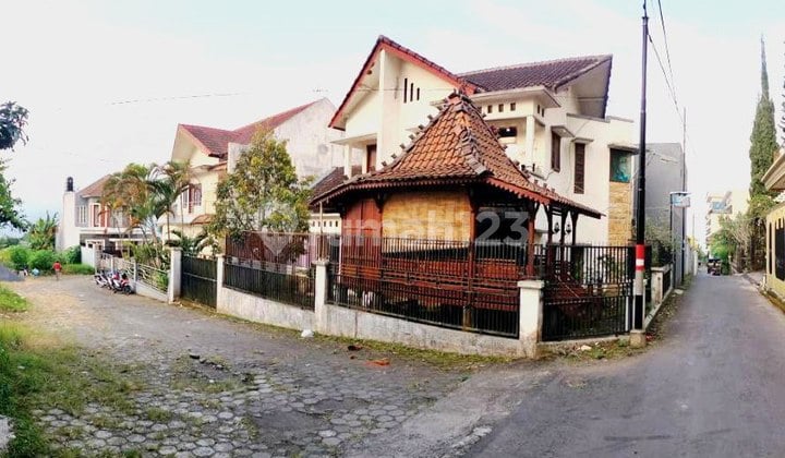 Dijual Cepat Villa + Homestay Aktif Di Kota Batu