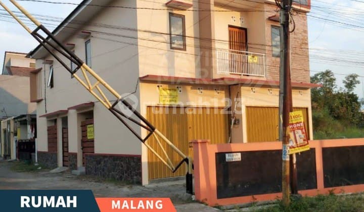 Dijual Rumah Kost Aktif 15 KT Bonus 2 Ruko di Simp Gajayana, Mlg