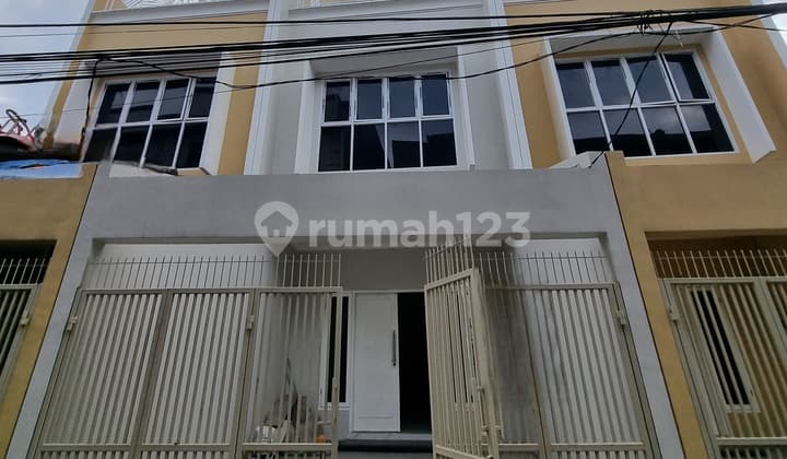 Rumah Brand New Duri Kepa 2 Miliar