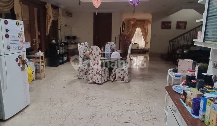 Rumah Hook di Kembangan Jakarta Barat Bagus